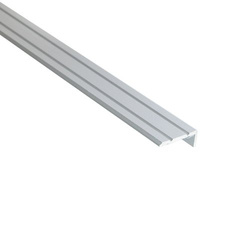 Profilé d'escalier aluminium ondulé équerre argent 25x10 collé